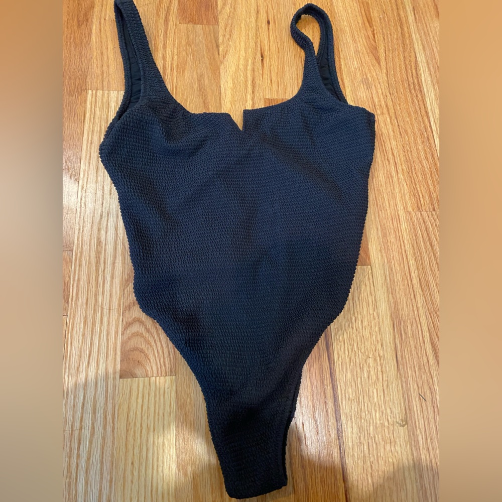 PacSun black one piece bathing suit